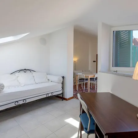 Apartment Hintown Holiday In Casarza Ligure