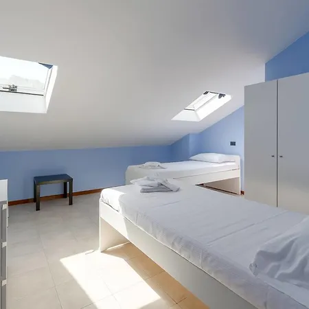 Hintown Holiday In Casarza Ligure