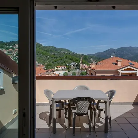 Apartment Hintown Holiday In Casarza Ligure